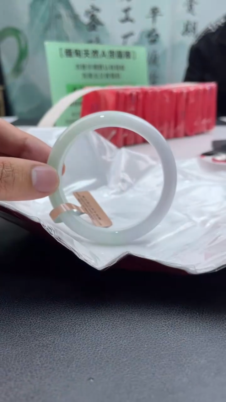 【闪购商品】翡翠手镯未镶嵌9翡翠手镯