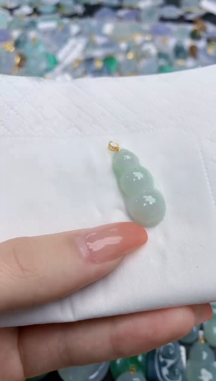 【闪购商品】翡翠颈饰未镶嵌天然缅甸翡翠A货