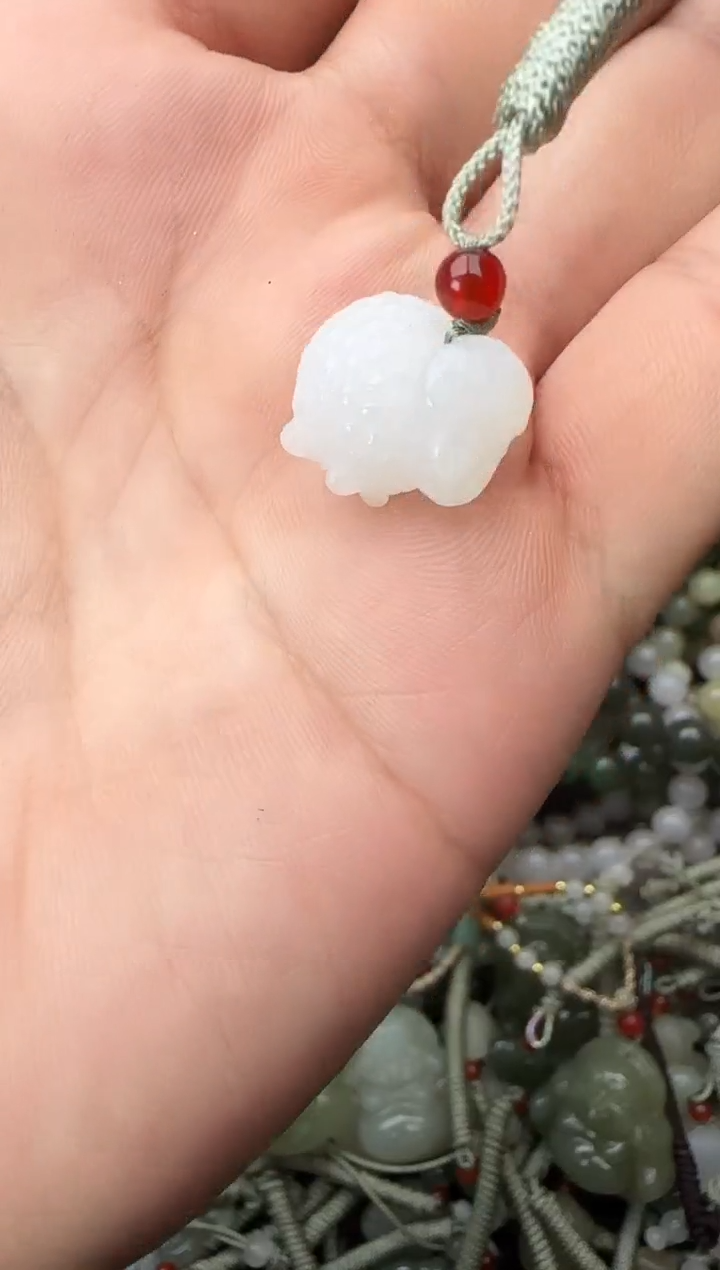 颈饰未镶嵌和田玉拍一发一