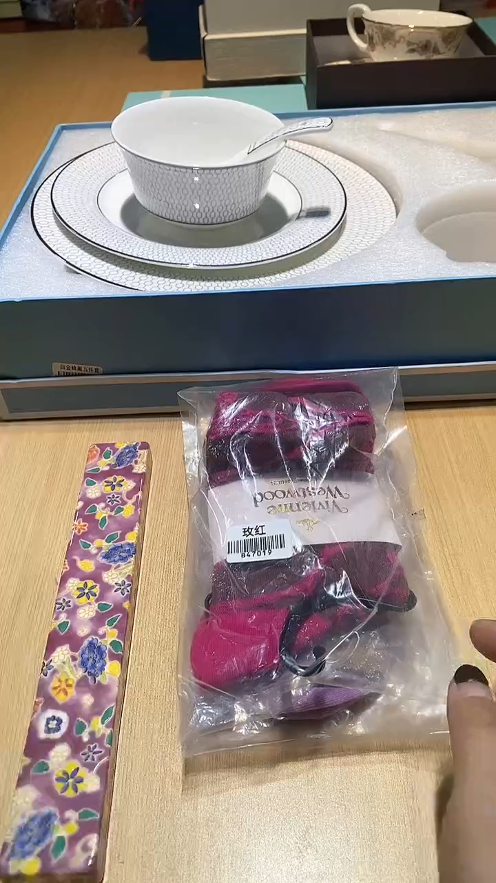 【闪购商品】瓷片锅碗瓢盆一件不剩