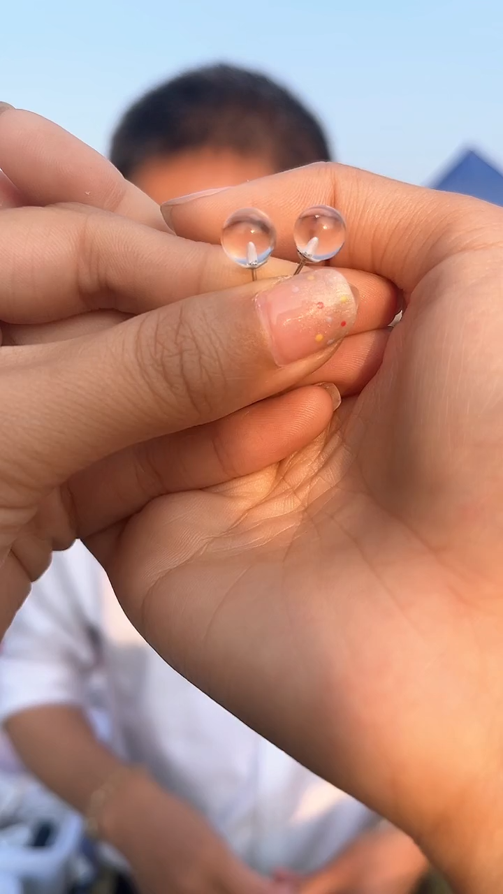 水晶耳钉银S925镶嵌天然多样性发一mm