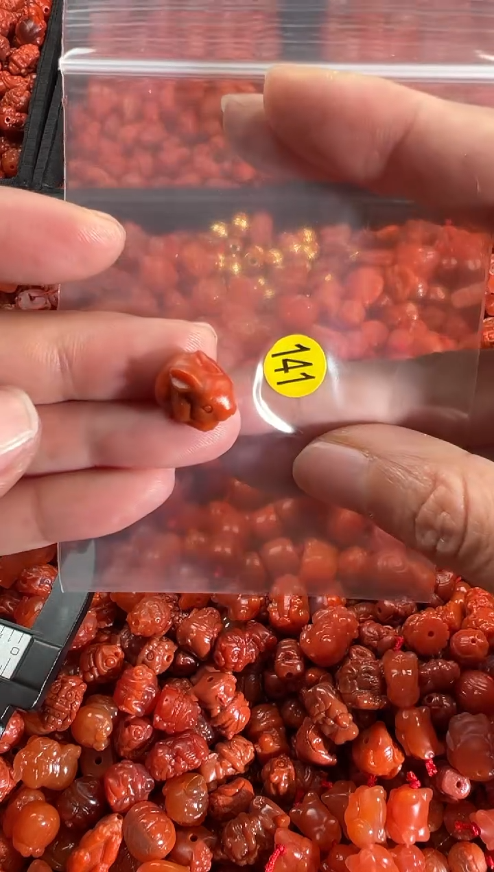 【闪购商品】南红玛瑙颈饰未镶嵌1