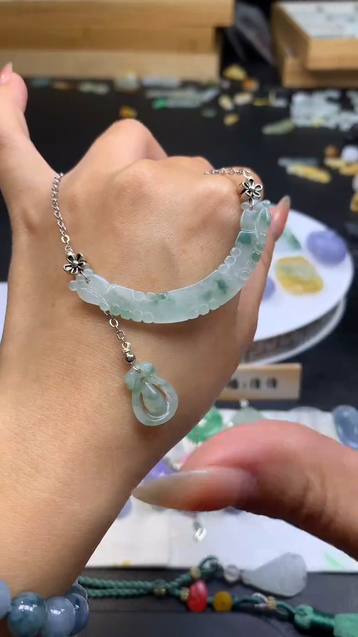 【闪购商品】翡翠颈饰14K金镶嵌翡翠