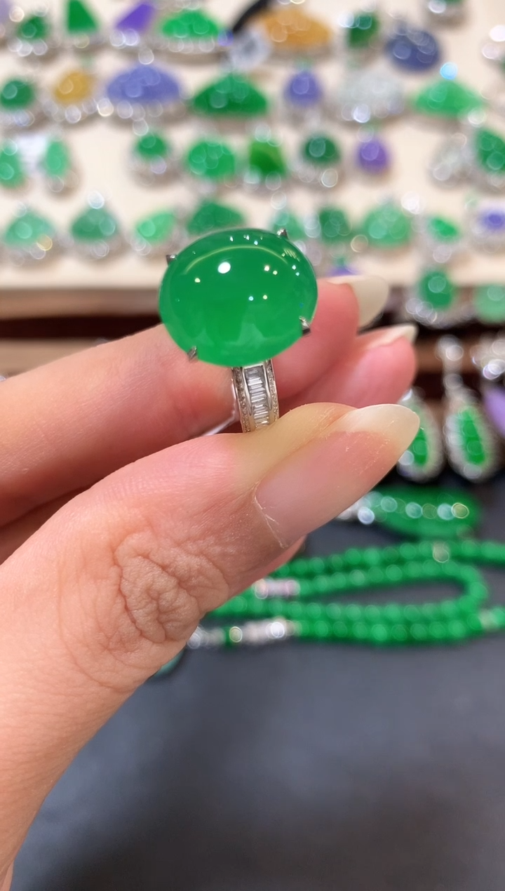 翡翠戒指18K金镶嵌m62  