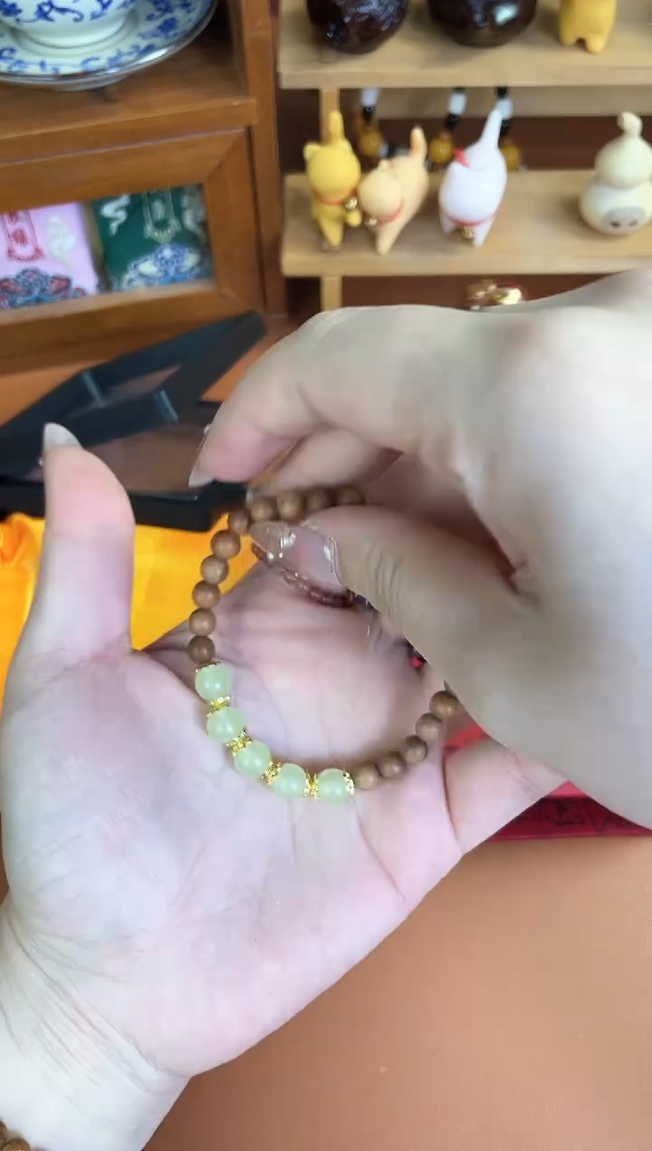 非洲檀香无事牌菩提木质串珠手串/多发性其一/不带盒子