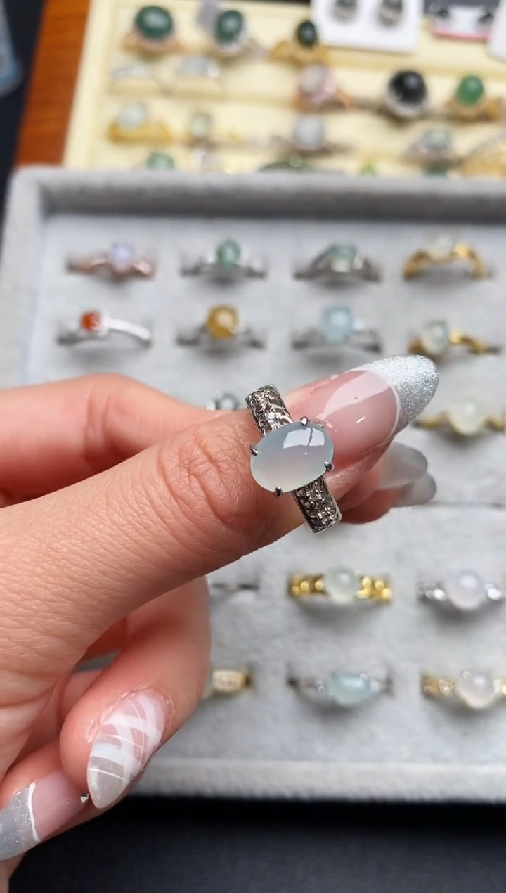 【闪购商品】翡翠戒指银S925镶嵌88888888+5