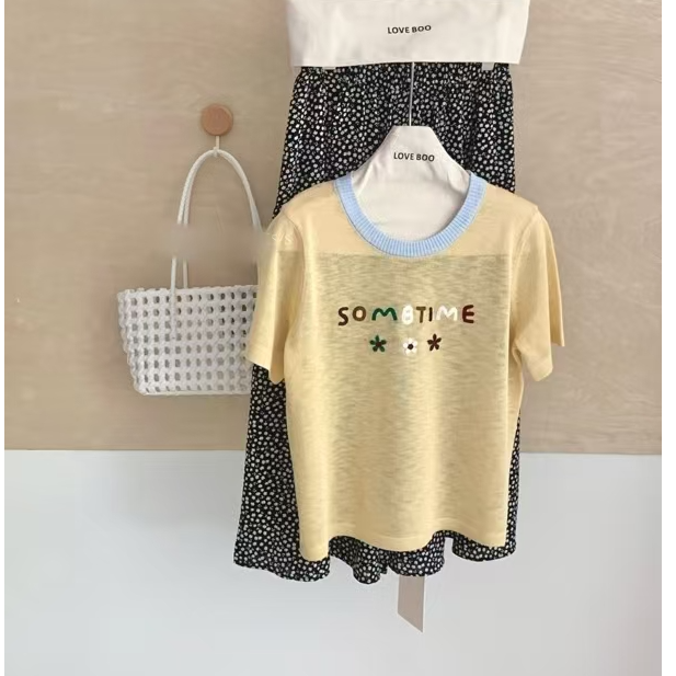 麦芽糖-拼色字母短袖