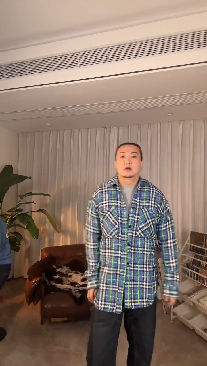 疯狂大勾吧之蓝色小香