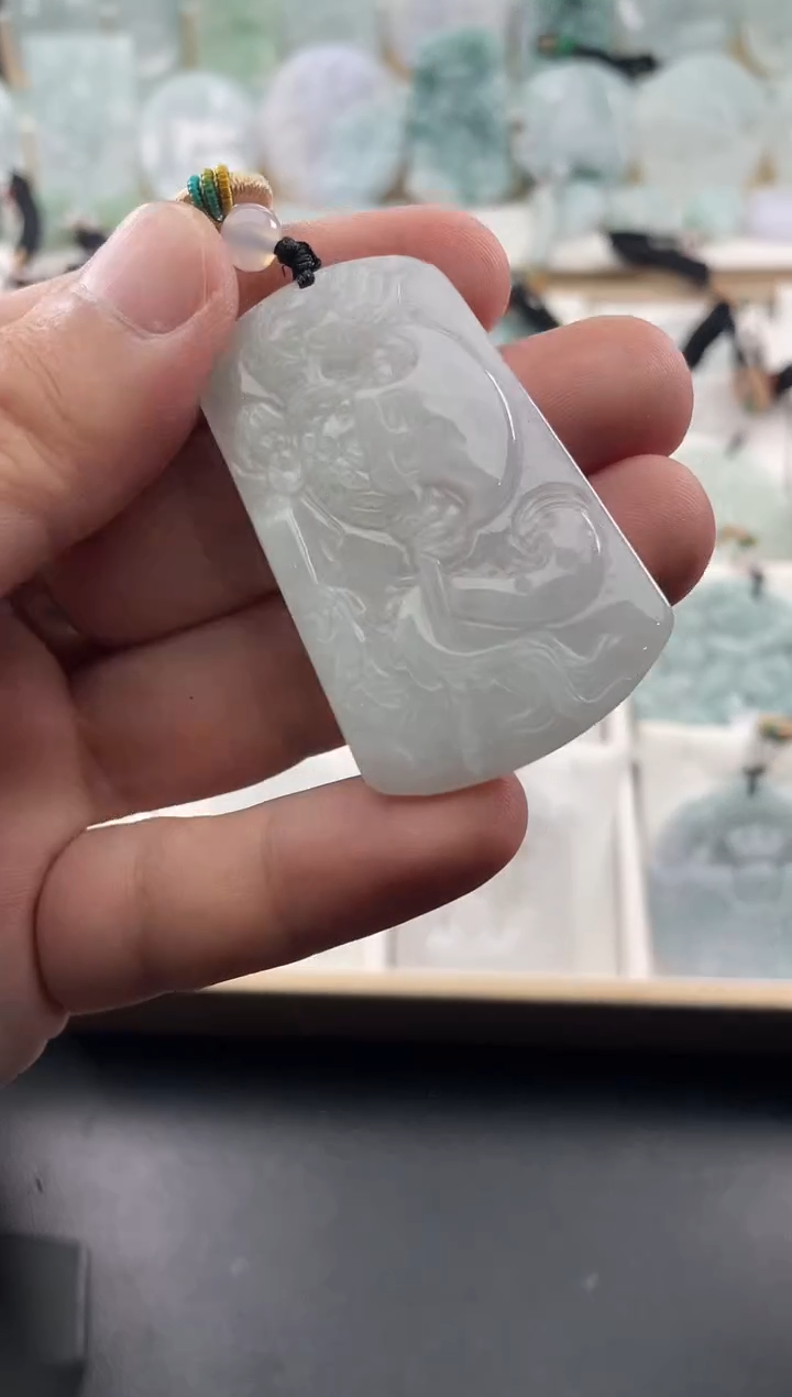 颈饰未镶嵌翡翠....9/28/.85