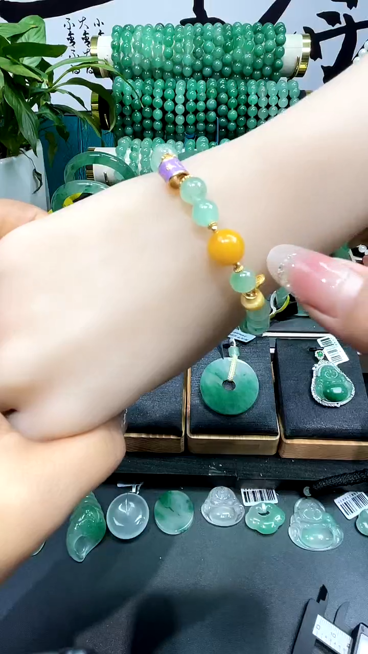 未镶嵌手链石英质玉（非洲翠）手串