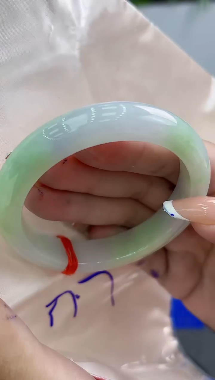 【闪购商品】翡翠手镯未镶嵌翡翠手镯