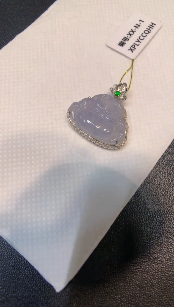 颈饰18K金镶嵌翡翠佛公