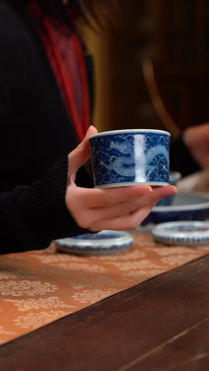 【闪购商品】快雪时晴鹦鹉寿桃小压手