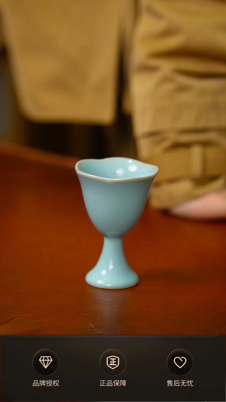 其他天青花口酒杯不完美 简装