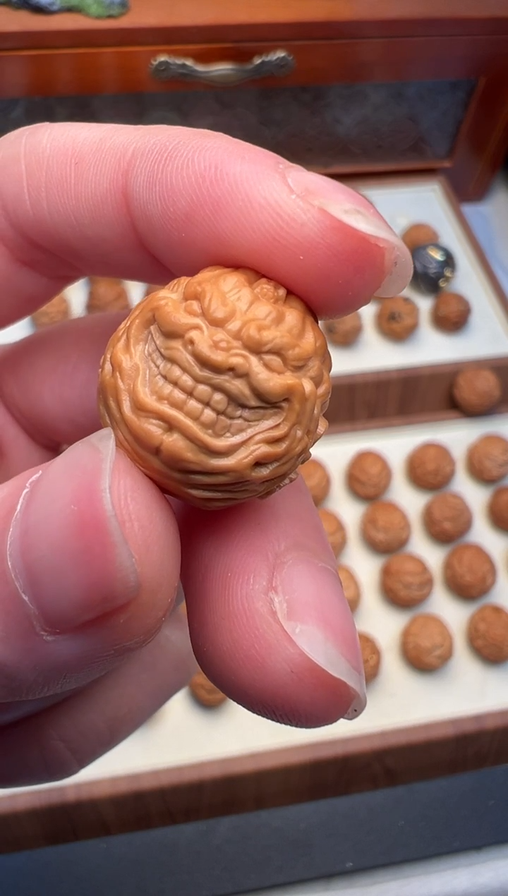 吊坠猴头核桃好**习邪笑 19 不镂空