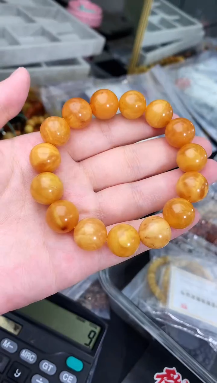 蜜蜡未镶嵌珠宝奇石48