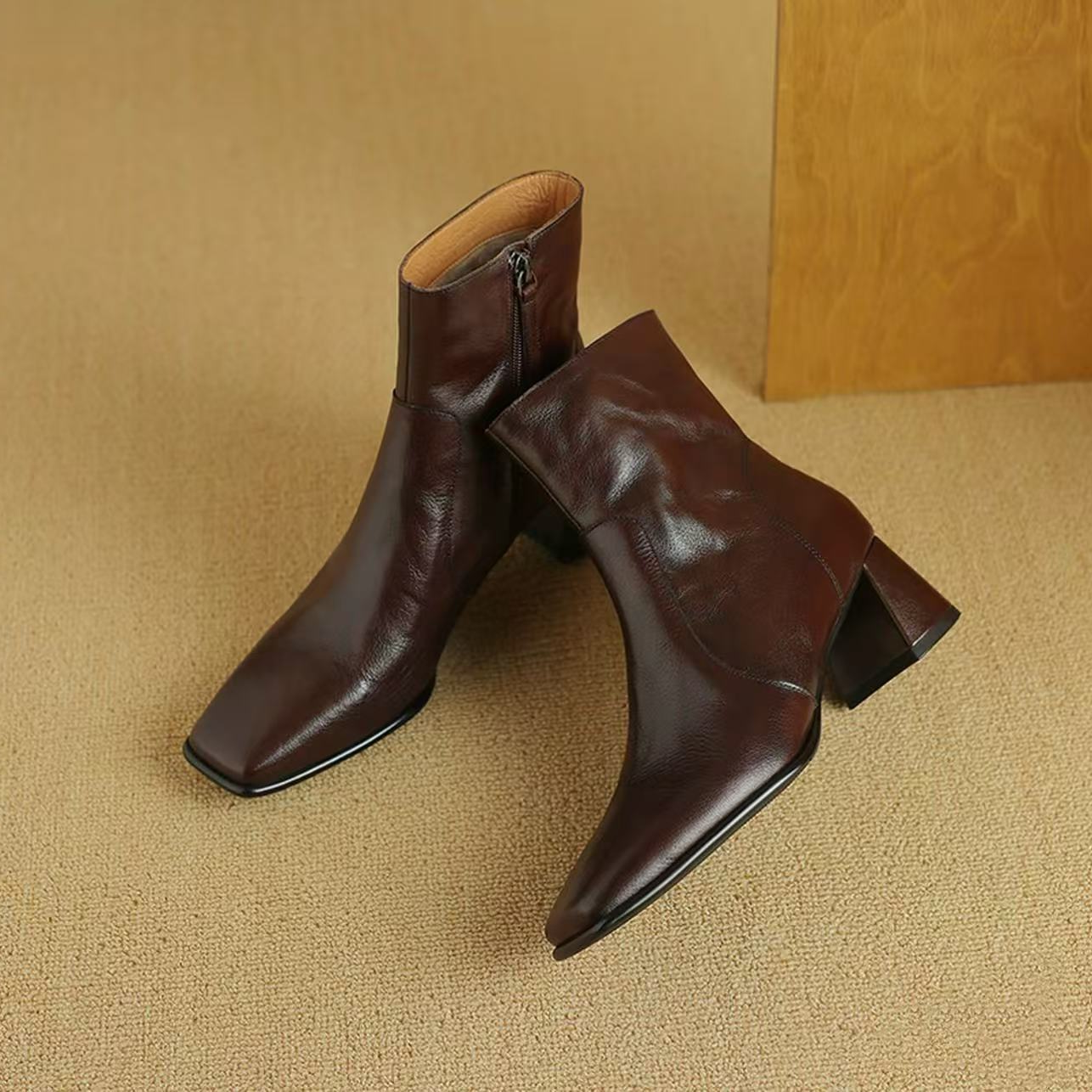 【跟高5公分】【尺码34-40】新款秋冬百搭方头真皮短筒粗跟马丁靴
