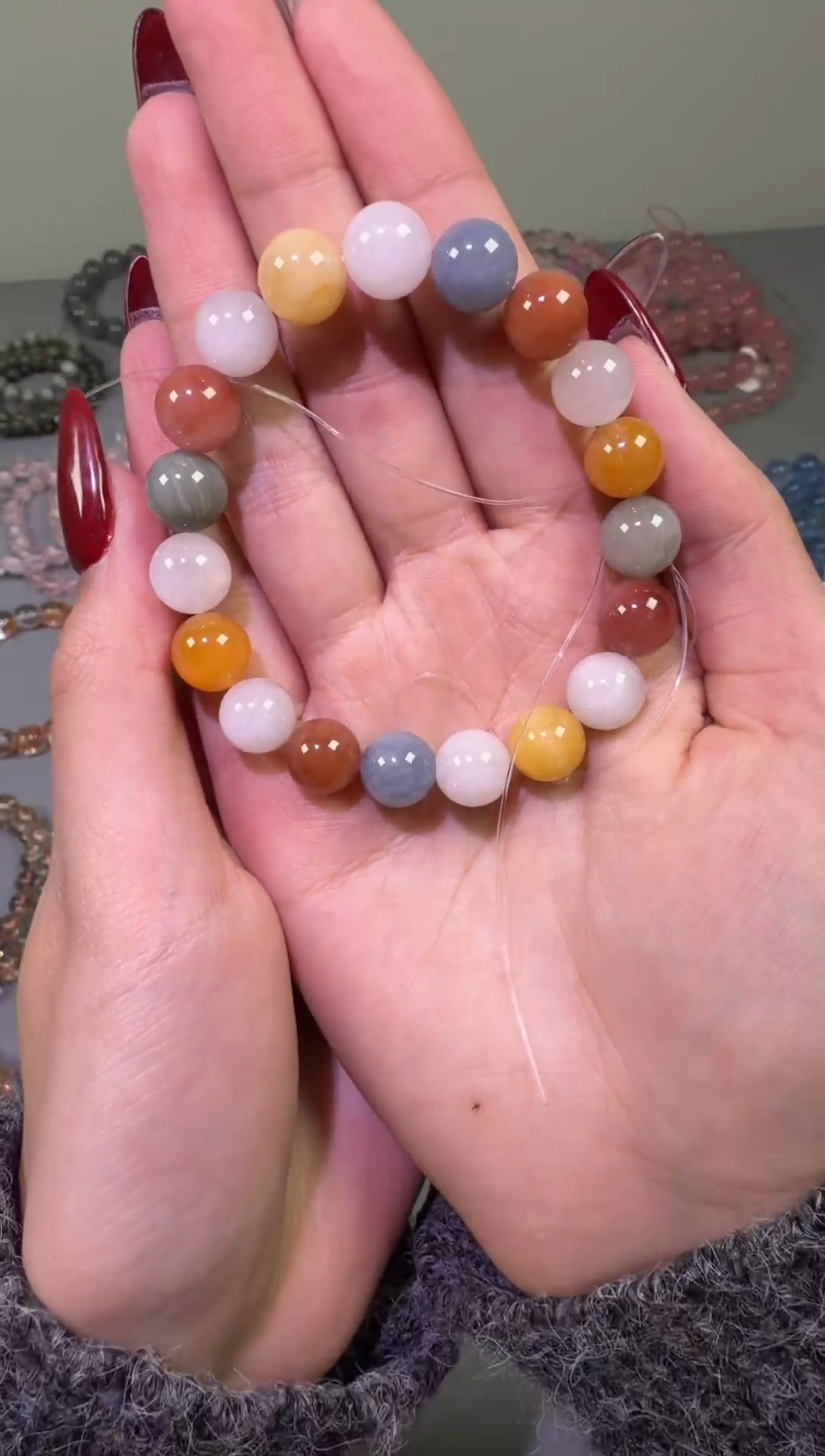 水晶摆件未镶嵌彩兔毛手串