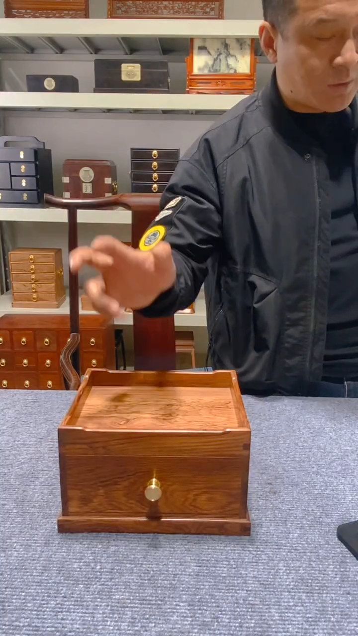 【闪购商品】木黄花梨    都承盘         