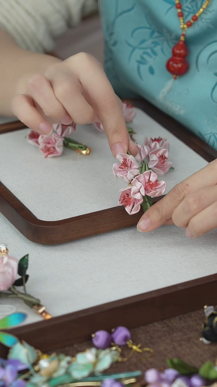 刺绣闪购纯手工非遗国风饰品