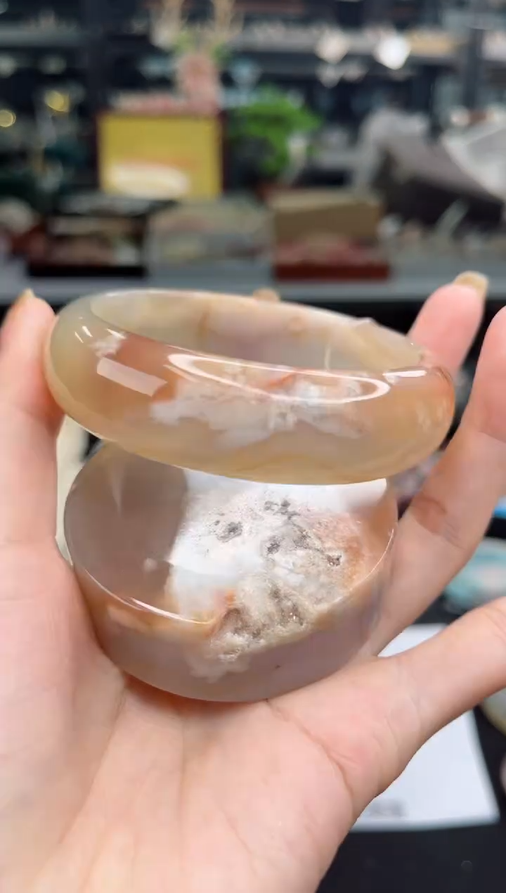 【闪购商品】石英质玉手镯未镶嵌61圈口（赠品镯心）3451144