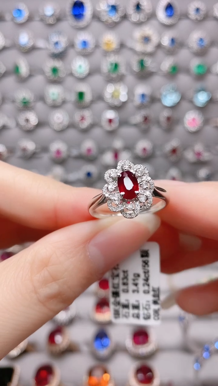 【闪购商品】红宝石18K金戒指18K金镶嵌.