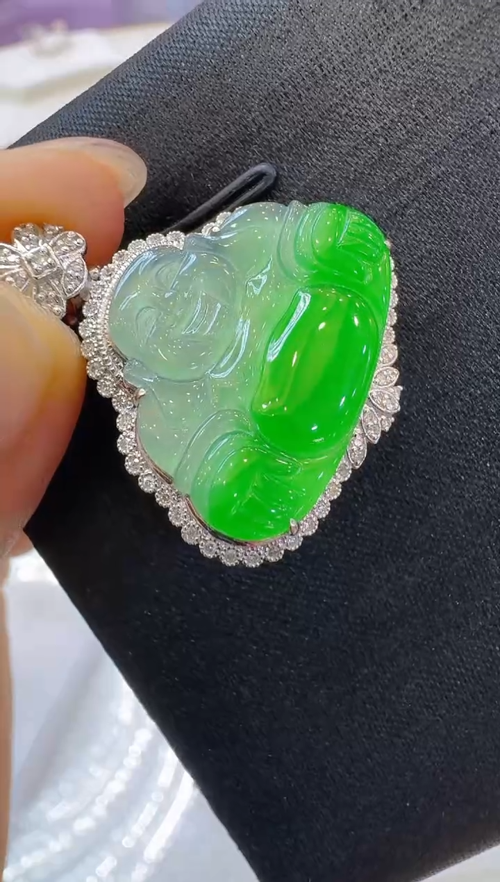 翡翠18K金镶嵌吊坠(不含链)多样性发货拍一发一