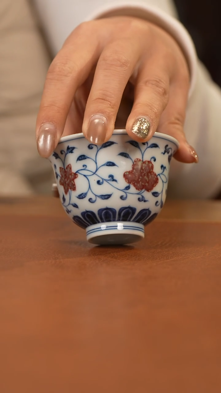 【闪购商品】杯和然窑釉里红缠枝莲铃铛杯