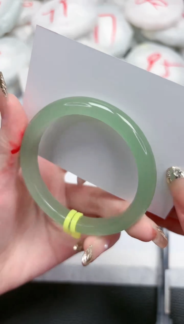 【闪购商品】石英质玉手镯未镶嵌292-54