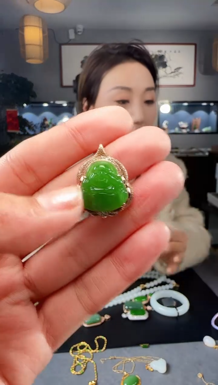 【闪购商品】和田玉吊坠(不含链)18K金镶嵌1