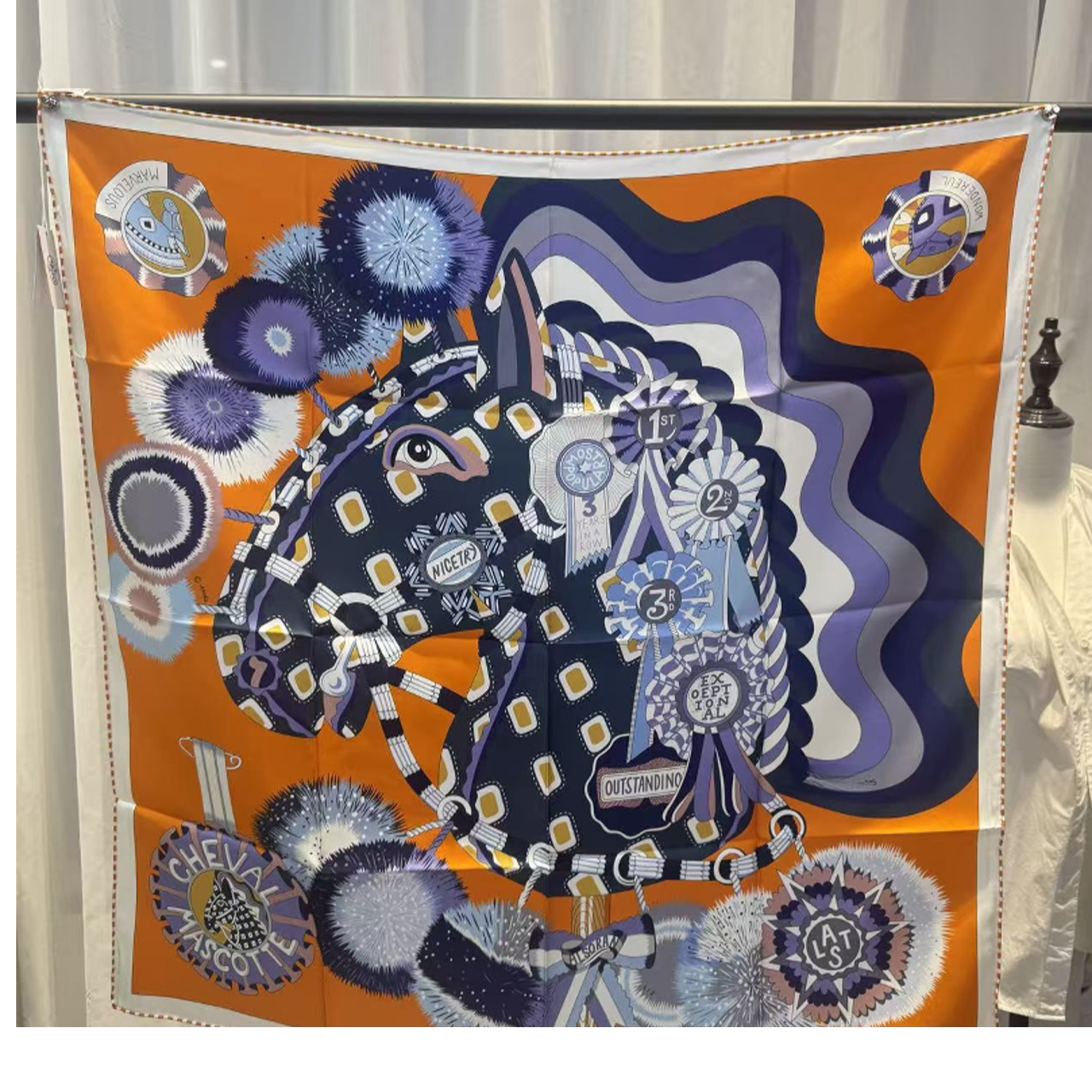 赞赞家【勋章马头】90斜纹女士丝巾重磅18姆米橘色高级百搭披肩