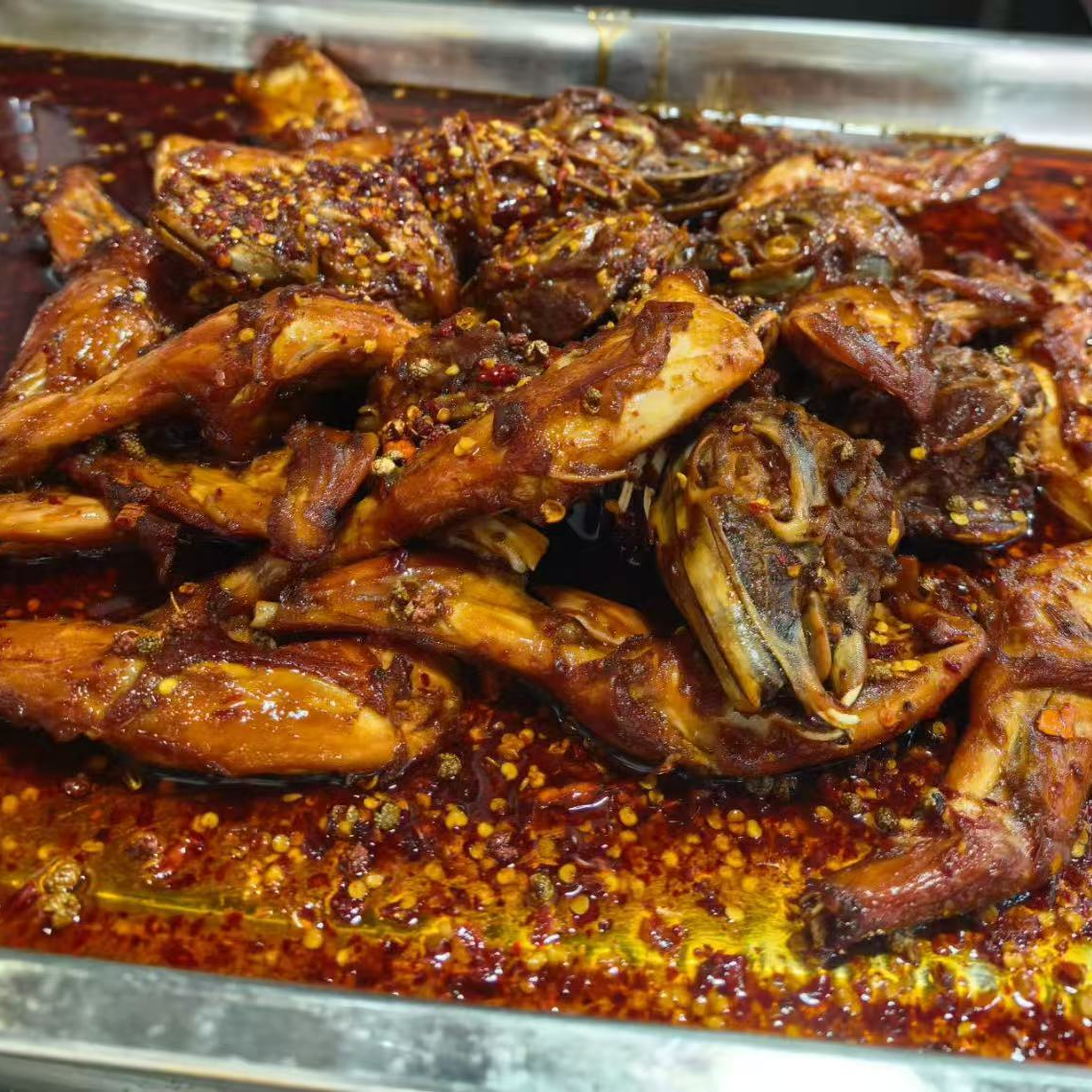 四川特产麻辣冷吃兔腿开袋即食兔肉零食