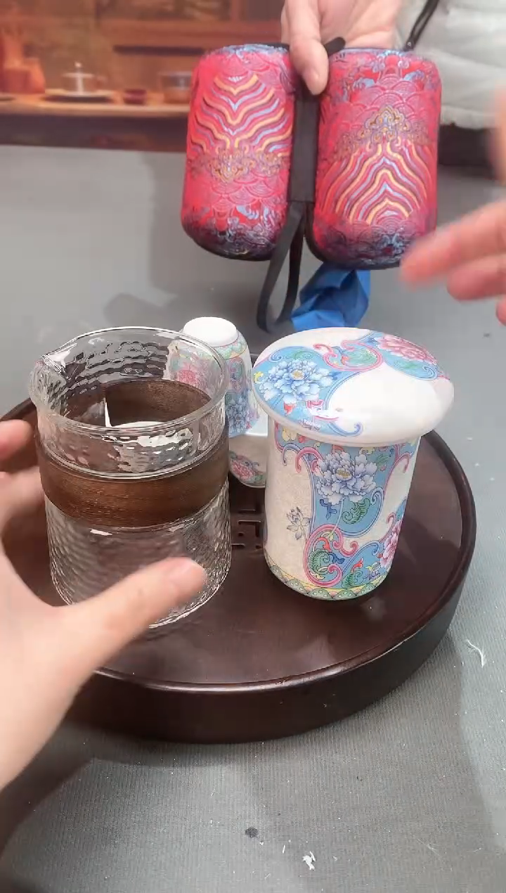 【闪购商品】@@@@@@@@@@@堆花玻璃旅行套