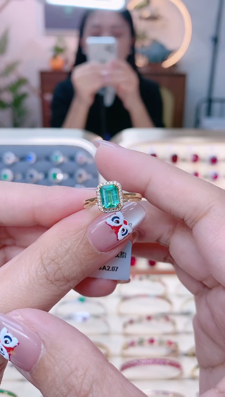 【闪购商品】祖母绿18K金戒指18K金镶嵌1