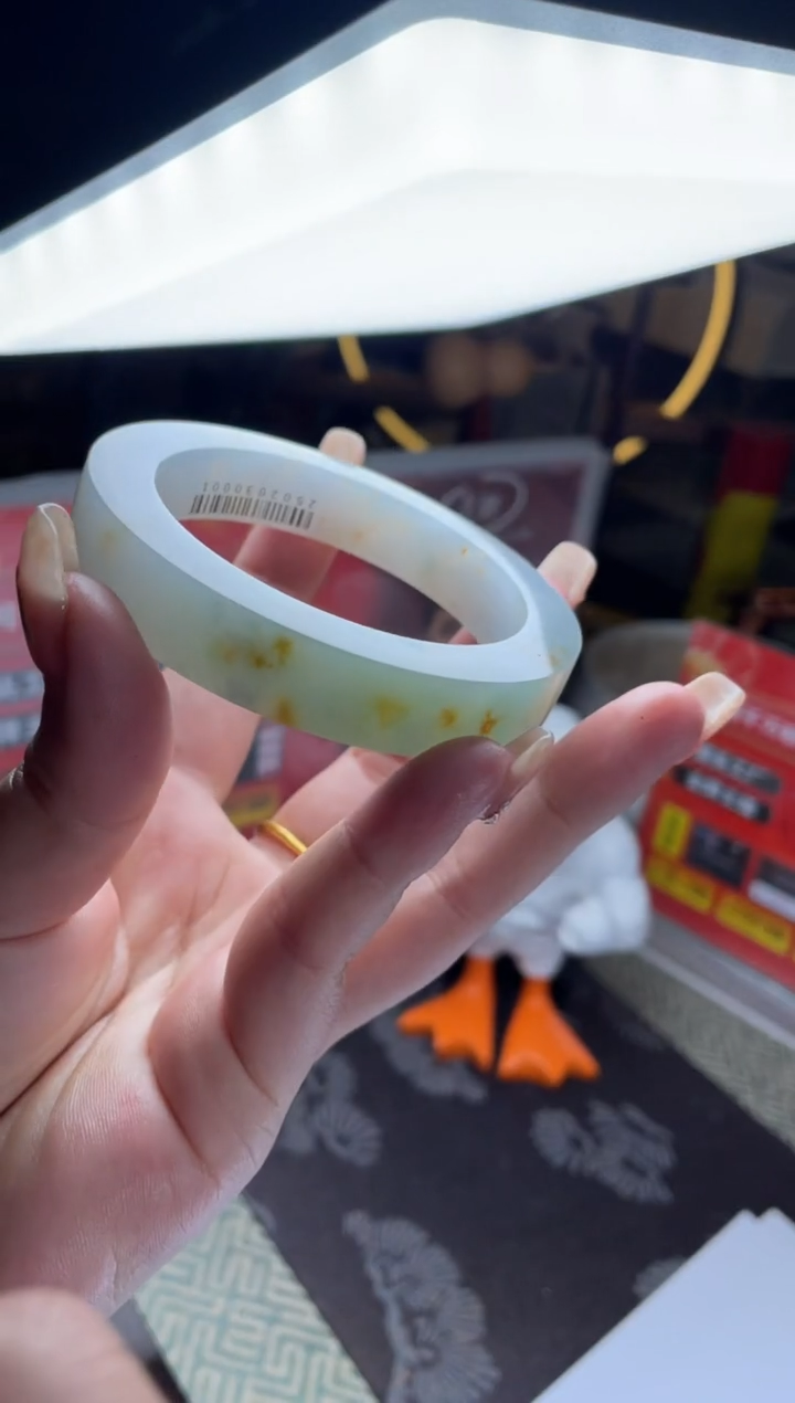 【闪购商品】定制翡翠手镯未镶嵌DDH81863