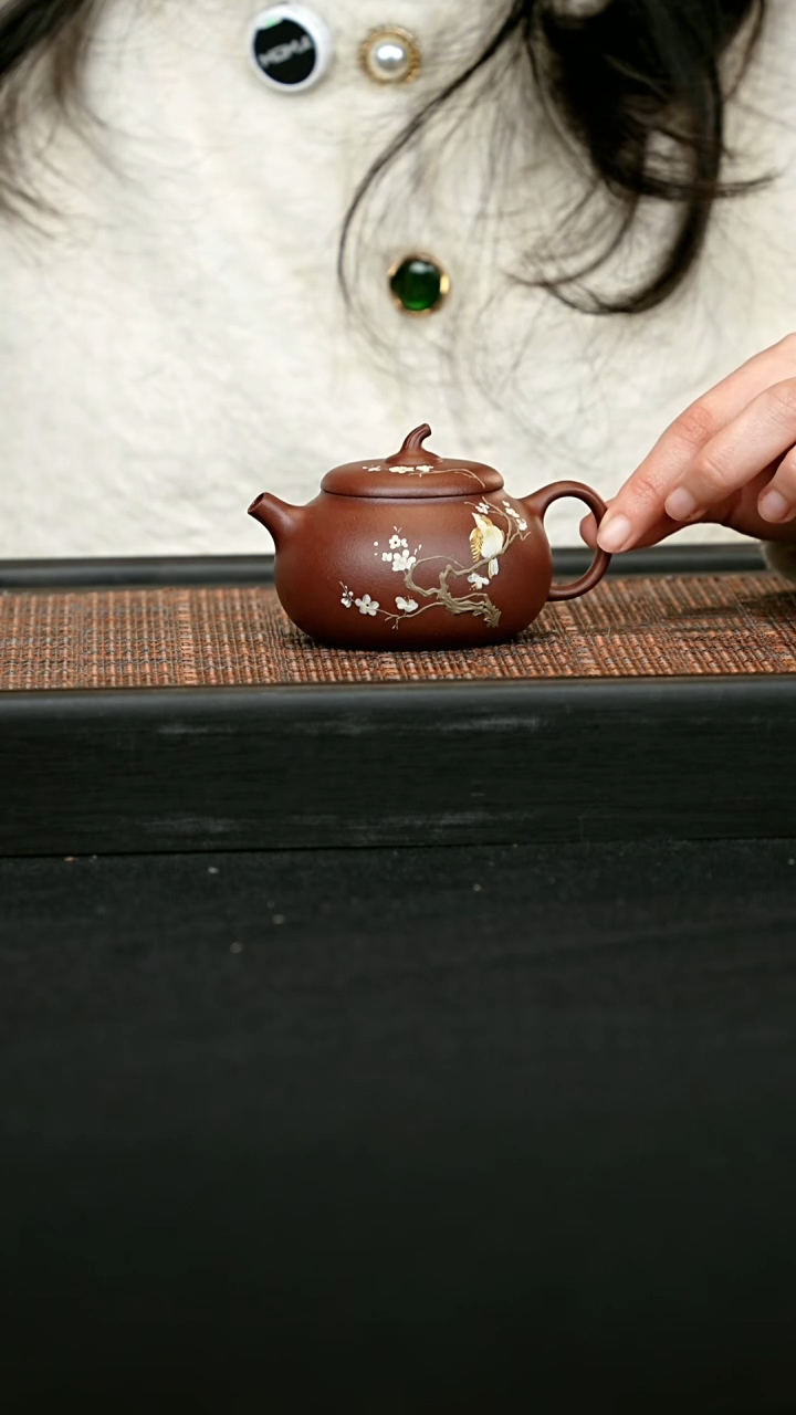 【闪购商品】小福瓜（泥绘） 一物见春