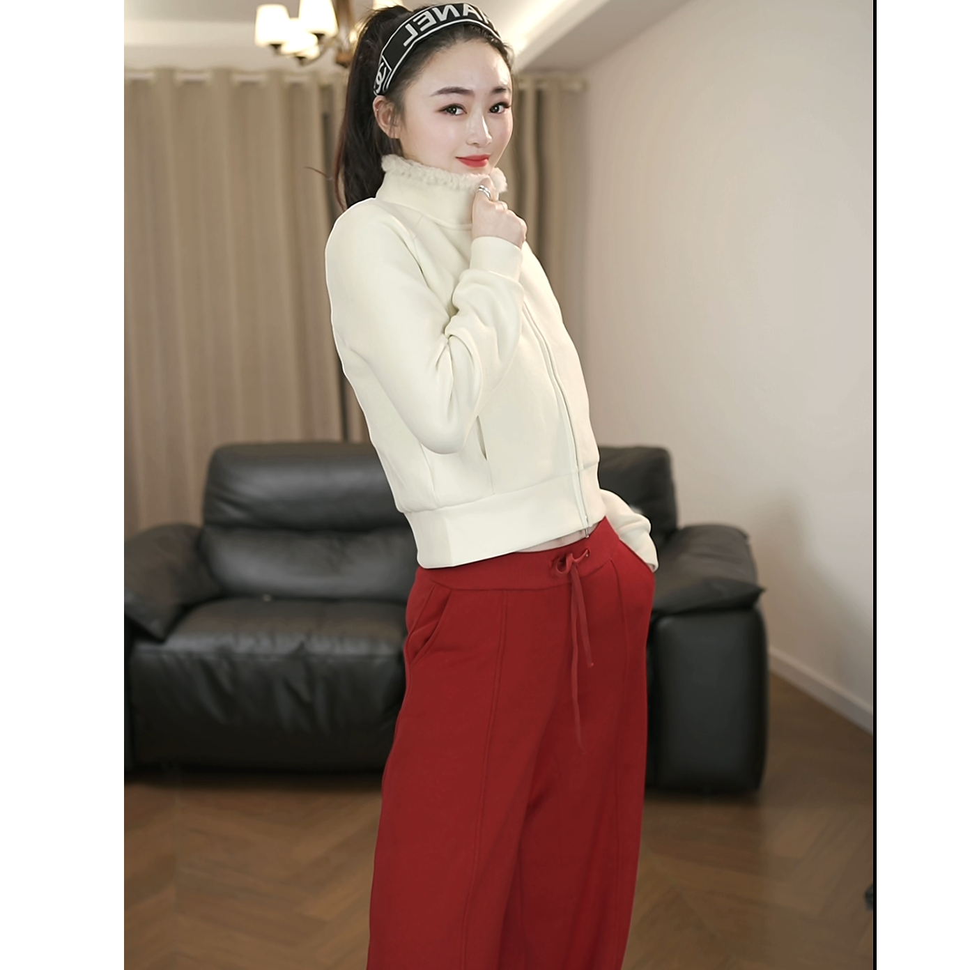 【羊羊穿搭】红色抓绒卫裤 新年穿搭