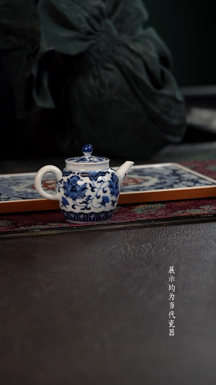 洪印慕明金刚莲小壶