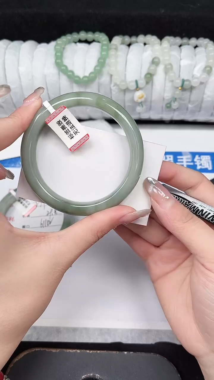 未镶嵌手镯石英质玉275-59/60
