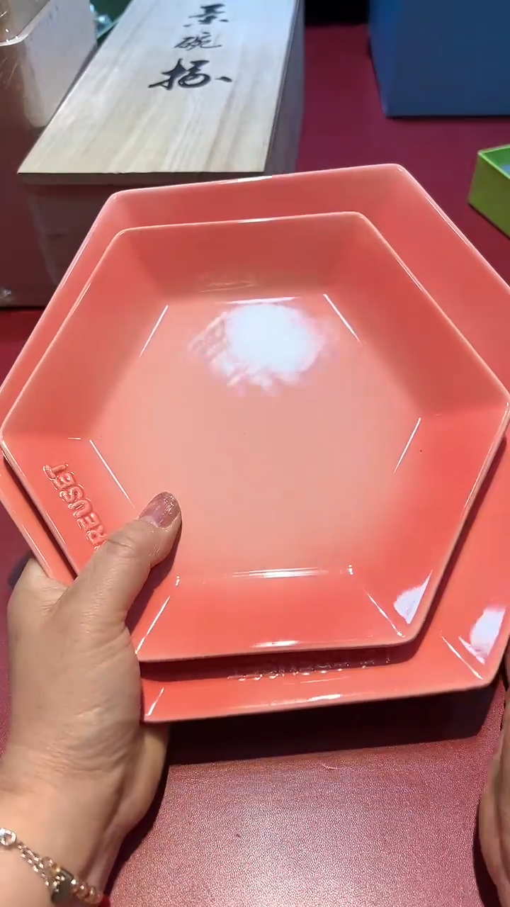 【闪购商品】瓷片锅碗瓢盆一件不剩