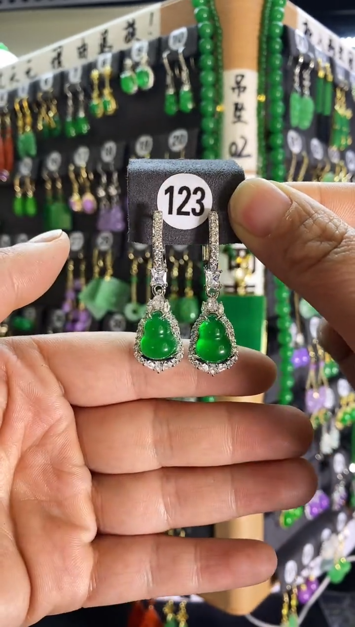 【闪购商品】翡翠耳饰银S925镶嵌123....