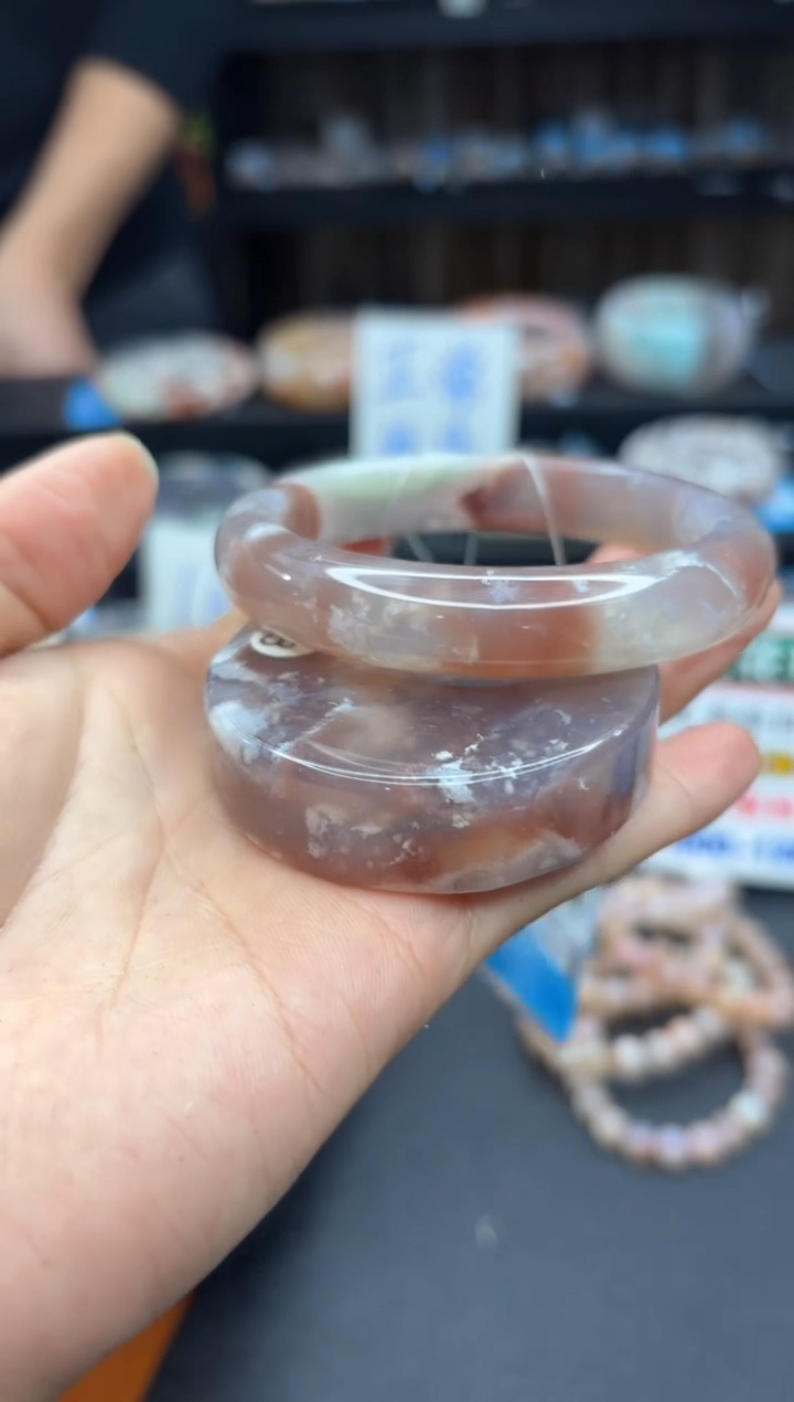 【闪购商品】石英质玉手镯未镶嵌838（58圈赠送镯心）