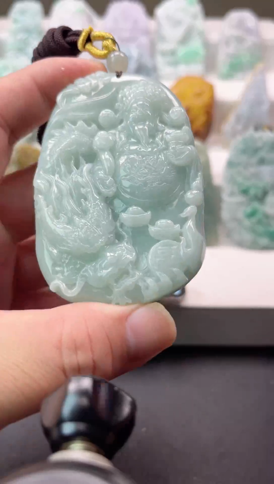 【闪购商品】翡翠颈饰未镶嵌财神