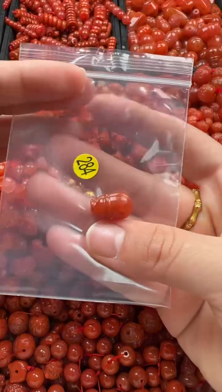 【闪购商品】南红玛瑙颈饰未镶嵌1