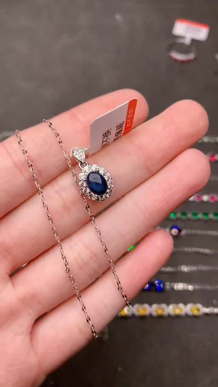 【闪购商品】彩色蓝宝石颈饰银S925镶嵌.....