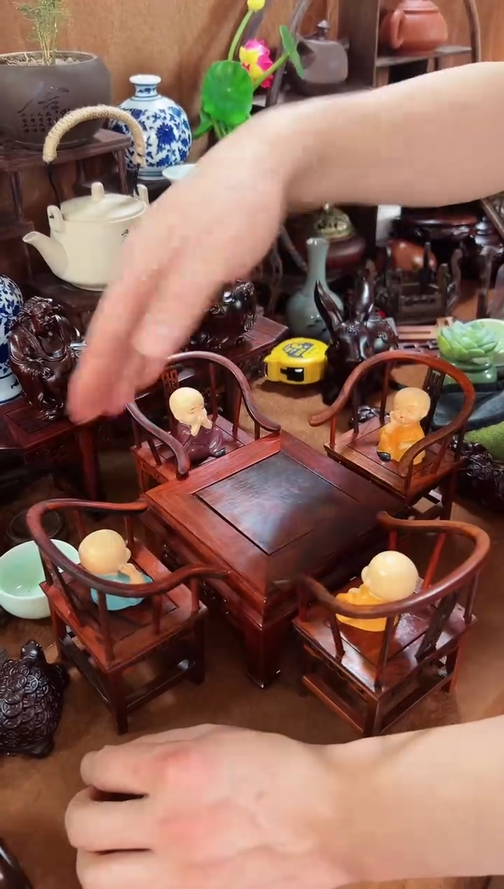 【闪购商品】微凹黄檀（南美大红酸枝）四方鼎加四条圈椅加四不和尚