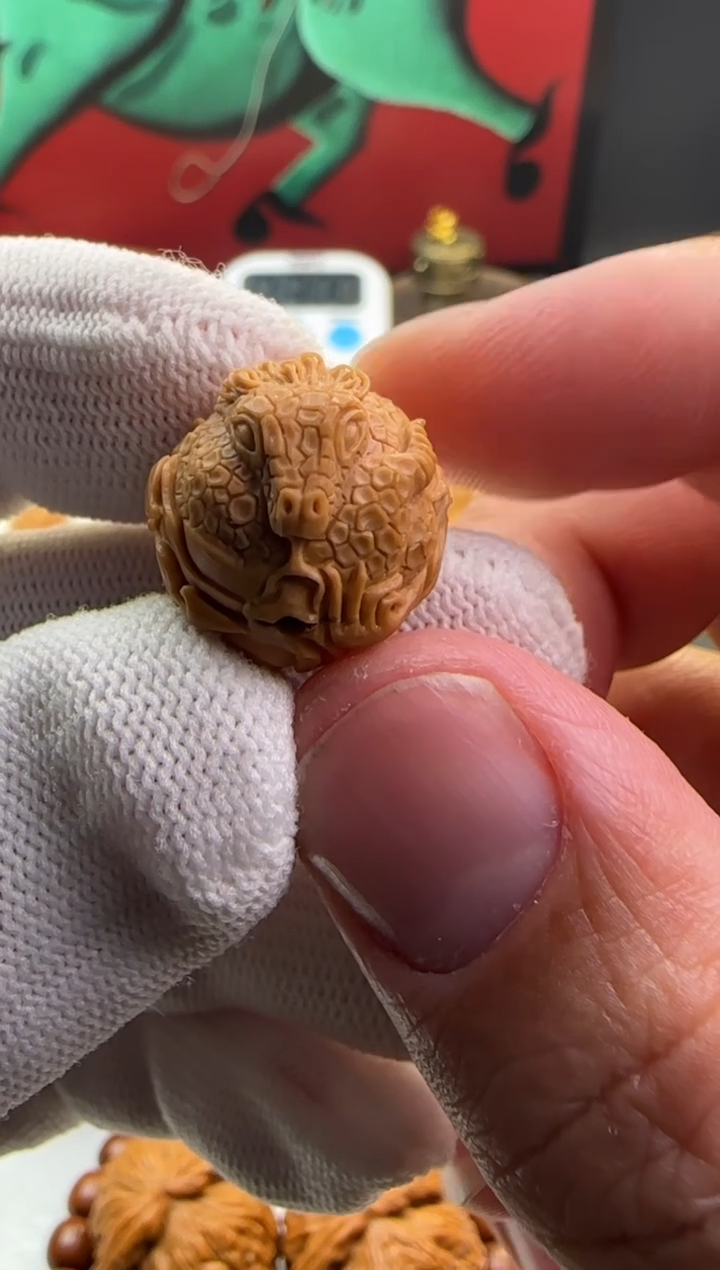 蛇女猴头单颗雕刻