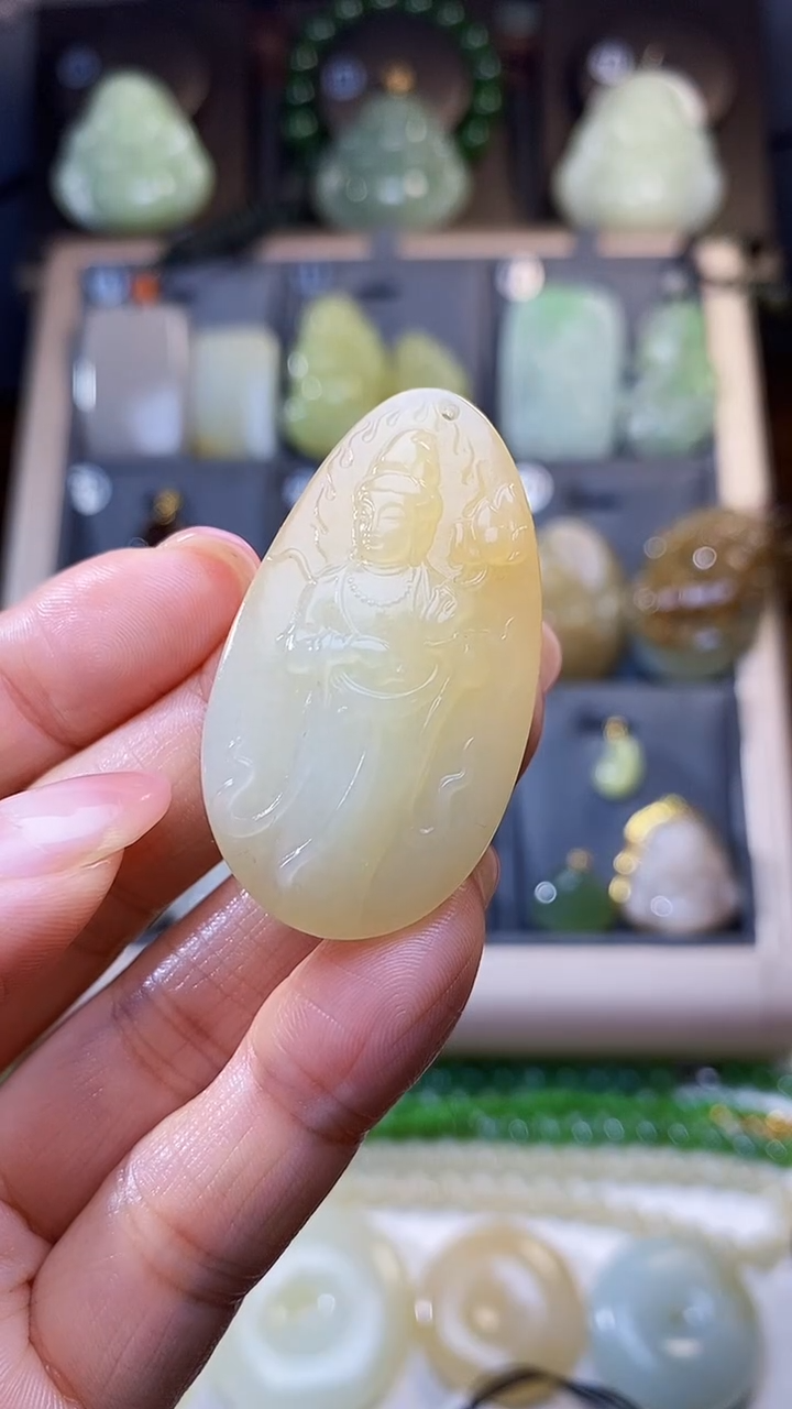 【闪购商品】和田玉颈饰未镶嵌糖观音