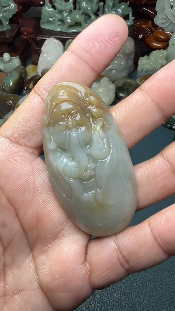 未镶嵌和田玉把件-