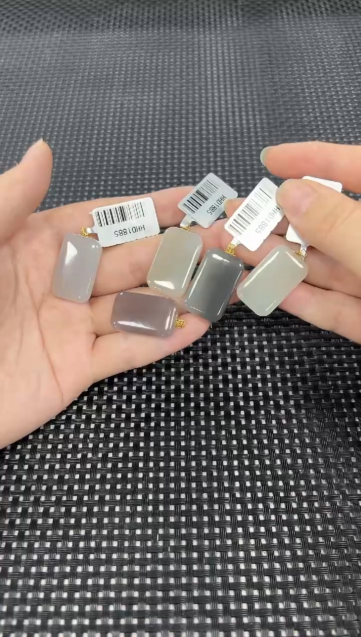 和田玉18K金镶嵌颈饰（多样性发一件）1885